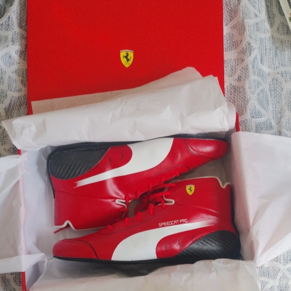 Puma Red and White Ferrari racing Boots - Picture 1 of 16